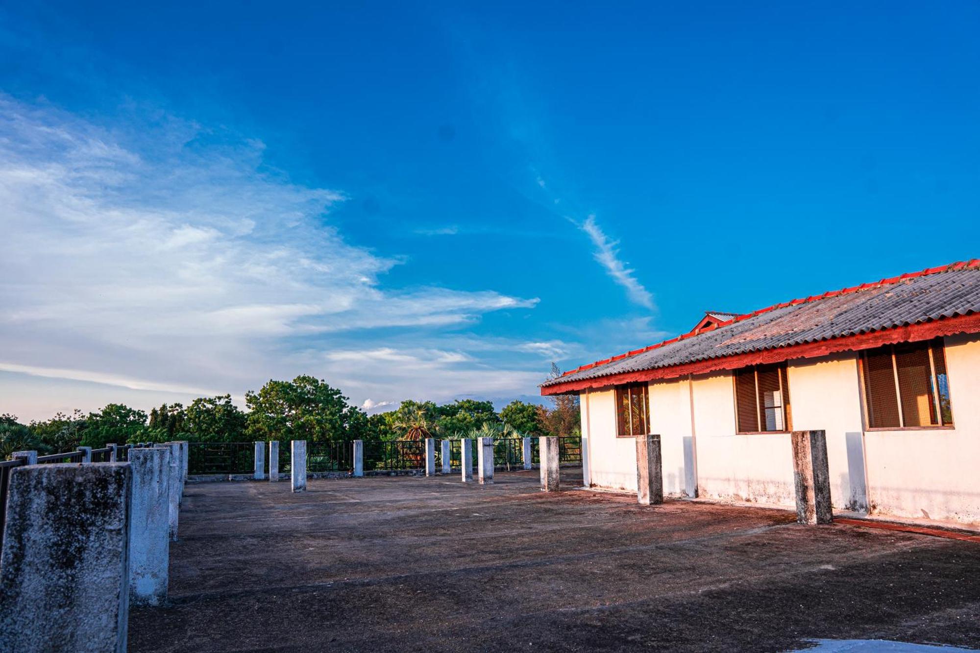 Theevanni Resort ตรินโคมาลี ภายนอก รูปภาพ