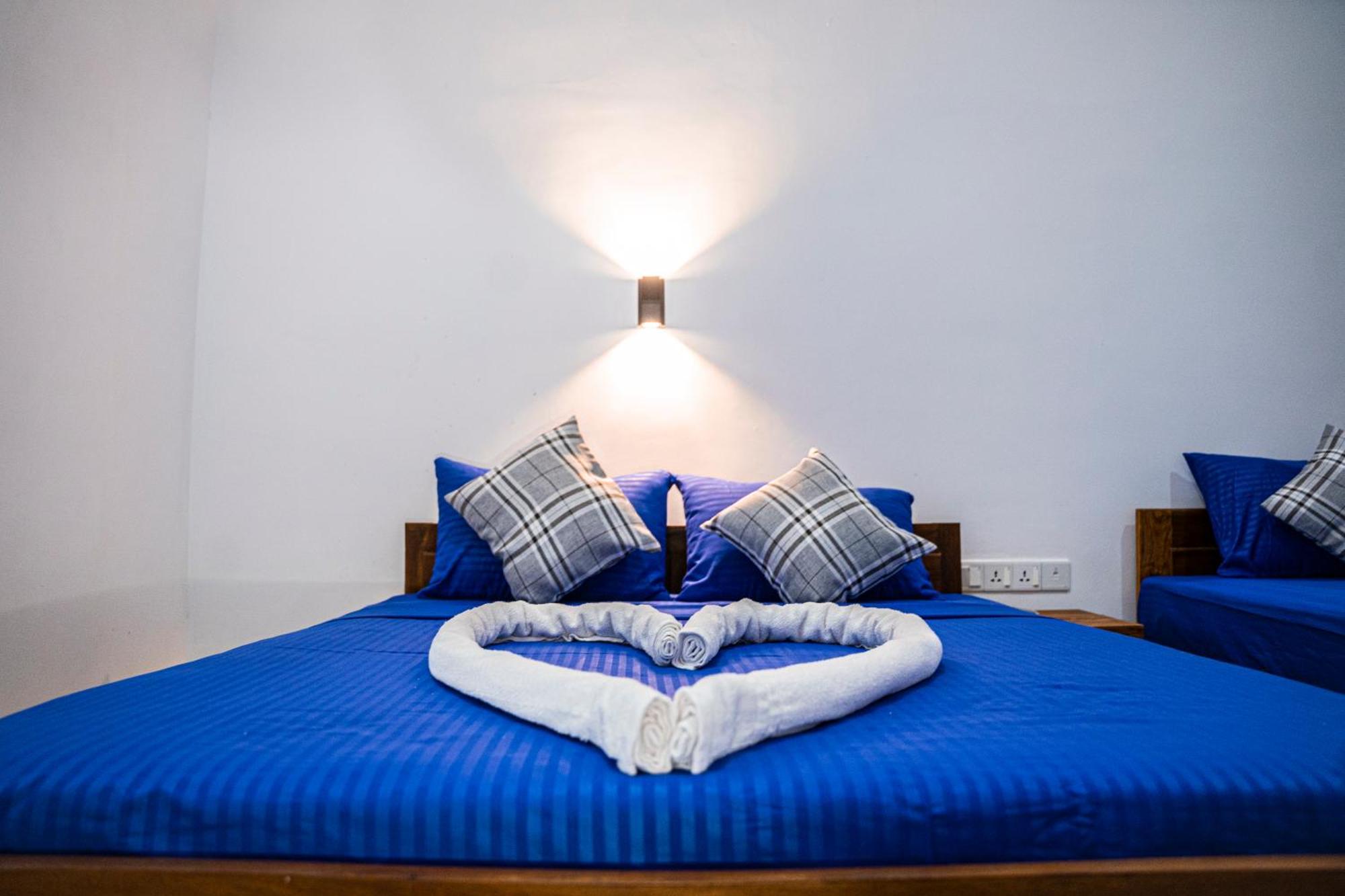 Theevanni Resort ตรินโคมาลี ภายนอก รูปภาพ